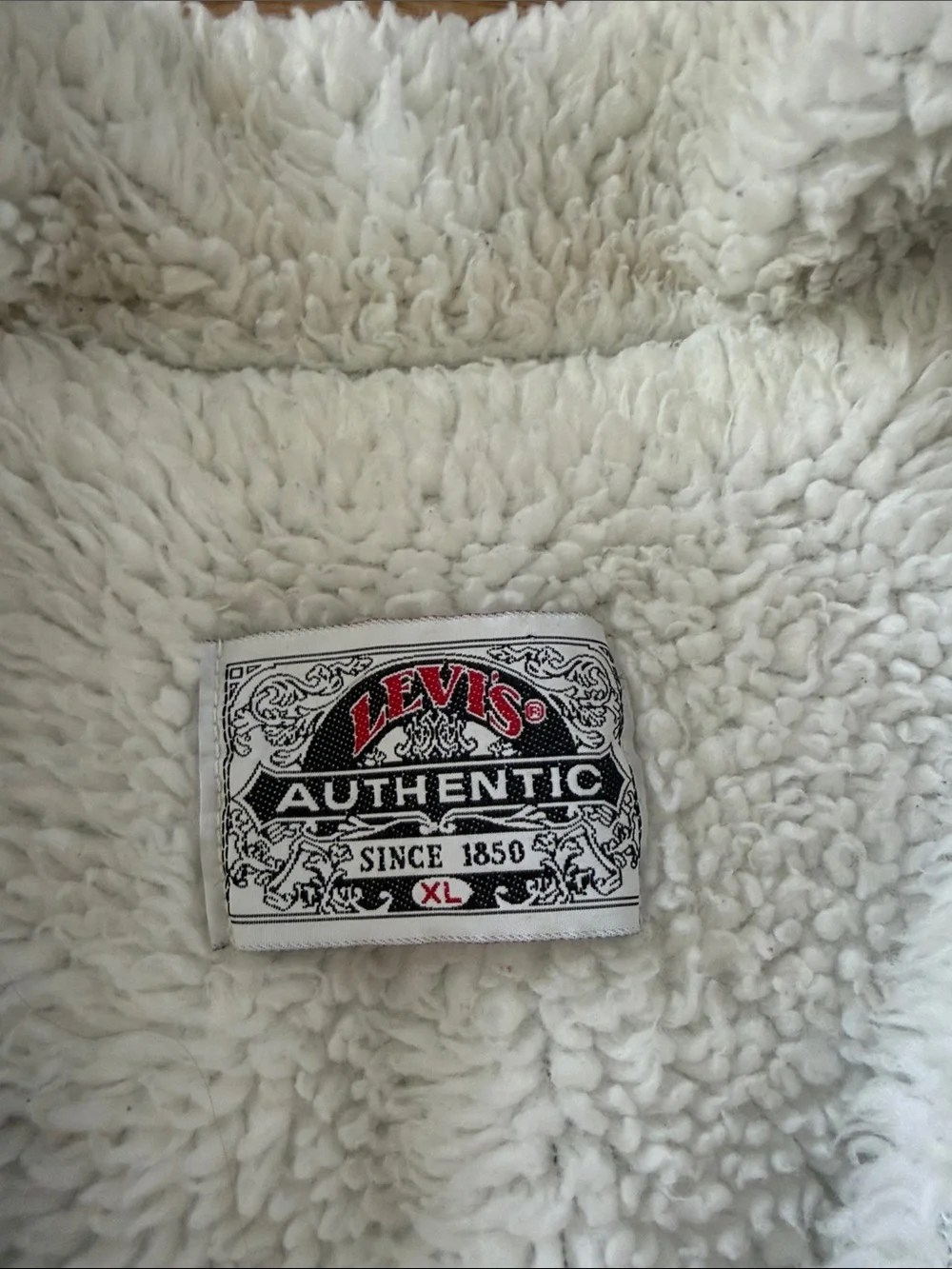 Vintage 90’s Levis Sherpa Lined Denim Jacket